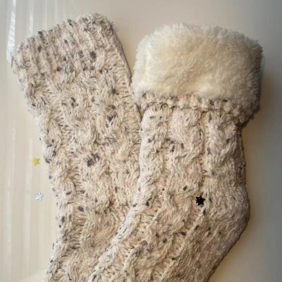 BRAND NEW 1PPK Women Ultra Soft Slipper Sock. - Picture 3 of 4